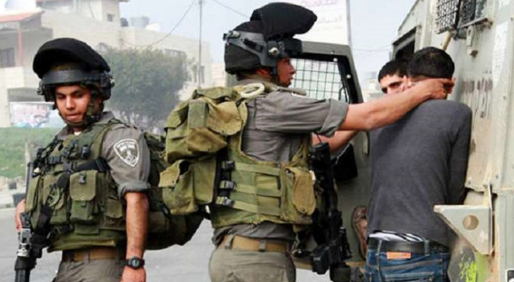  الاحتلال يعتقل 19 فلسطينيا في الضفة والقدس