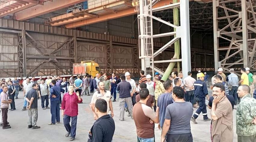  منع عمال بـ “بشاي للصلب” من دخول المصنع وتحرير محاضر جنائية ضدهم