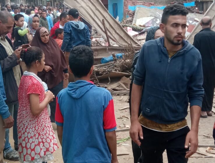  إصابة 6 مواطنين في انهيار جزء من منزل قرية بالزقازيق