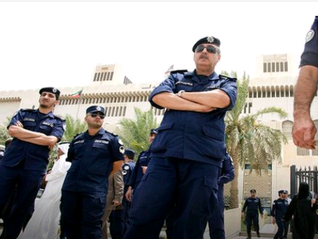  الكويت تعتقل مقيم بتهمة خطف وهتك عرض أربعة قصر مصريين