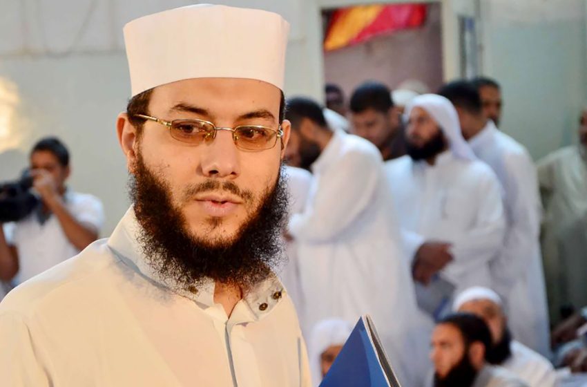  ظهور الشيخ محمود شعبان على كرسي متحرك أثناء جلسة محاكمته