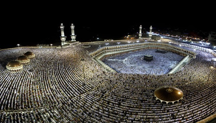  السعودية تحظر بث الصلوات بوسائل الإعلام