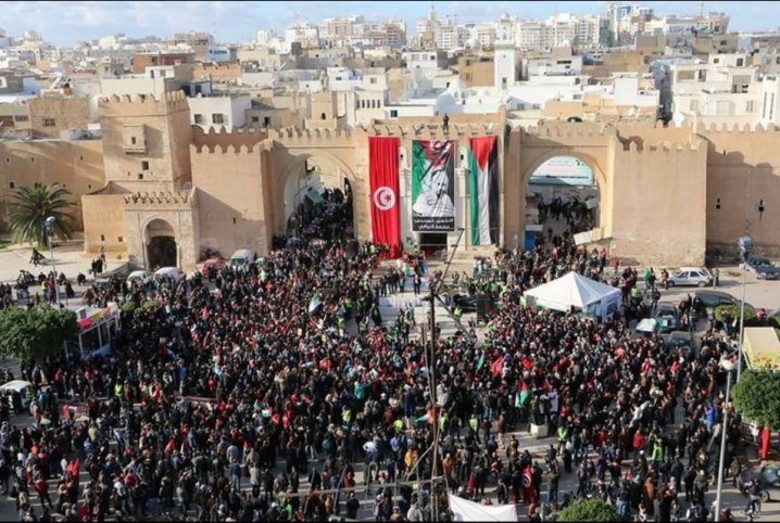  بالصور .. مسيرات شعبية بتونس تكريماً للشهيد المهندس الزواري