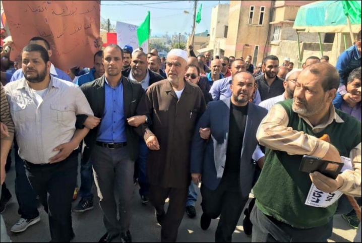  مسيرة حاشدة يتقدمها الشيخ رائد صلاح تنديداً بهدم منازل الفلسطينيين