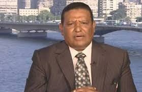  سليم عزوز يكتب: ﻿البرادعي لا طبلة ولا طار!