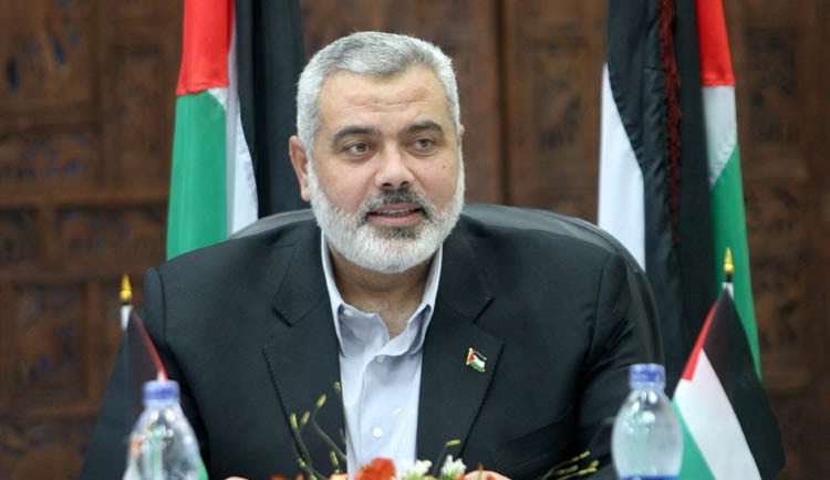  هنية يُخلي منصبه للسنوار استعدادا لخلافة الحركة