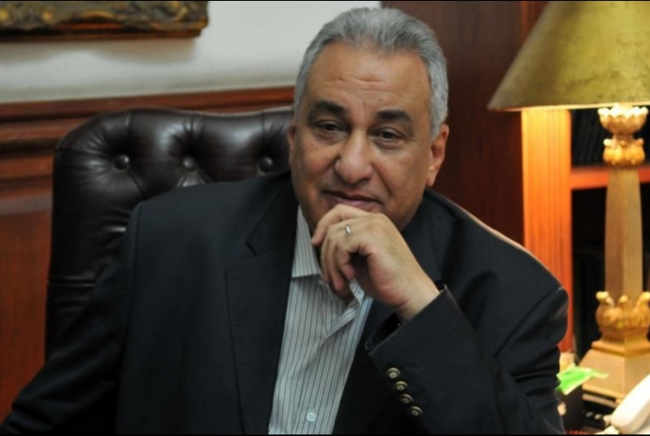  مناوشات بين سامح عاشور والمحامين بعد تأجيل محاكمة زملائهم بأبوكبير