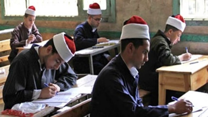  التحقيق مع 33 طالبًا في الثانوية الأزهرية ببلبيس بسبب الغش