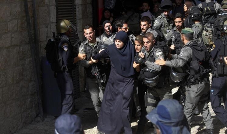  56 معتقلة فلسطينية بسجون الصهاينة