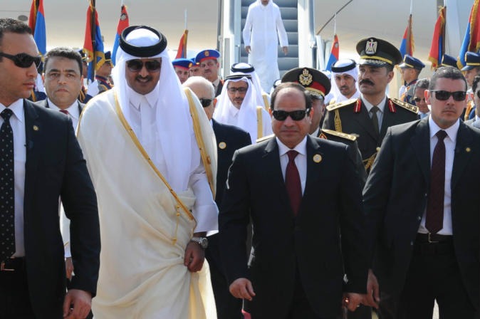  المصريون في قطر.. مصير غامض وحكومة انقلابية تبيع أبناءها