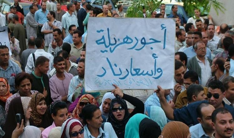  في ظل الانقلاب.. الفشل والتراجع وتراكم الديون عنوان الاقتصاد المصري