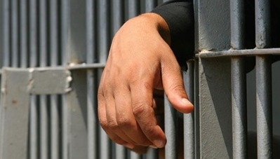  الشهاب لحقوق الإنسان يدين اعتقال شابين من أبو كبير وإخفاءهما