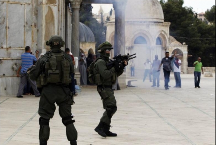  “أوقاف” القدس: الاحتلال أتلف محتويات بالمسجد الأقصى