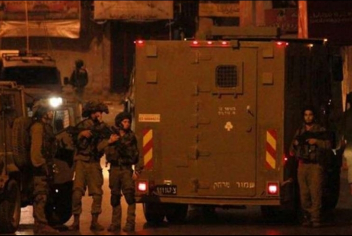  الاحتلال الصهيوني يعتقل برلماني فلسطيني و١٣ آخرين