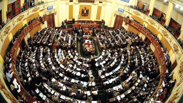  تطليق المرأة نفسها.. برلمان العسكر يشوه ملامح المجتمع المصري