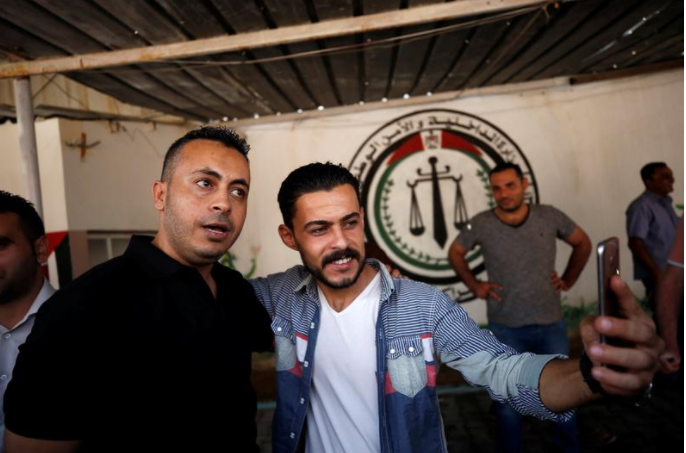  داخلية غزة تفرج عن 5 سجناء تابعين لفتح