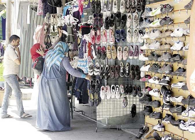 رئيس شعبة الأحذية: تراجع مبيعات السوق بنسبة 60%