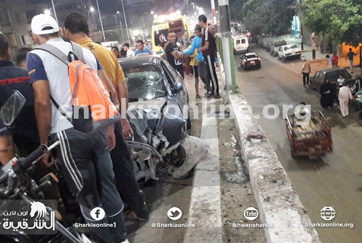 اصطدام سيارة بجدار كوبري مديرية أمن الشرقية يسفر عن وقوع مصابين