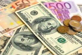  أسعار العملات.. الدولار يسجل 17.74 جنيه والريال السعودي بـ471 قرشًا