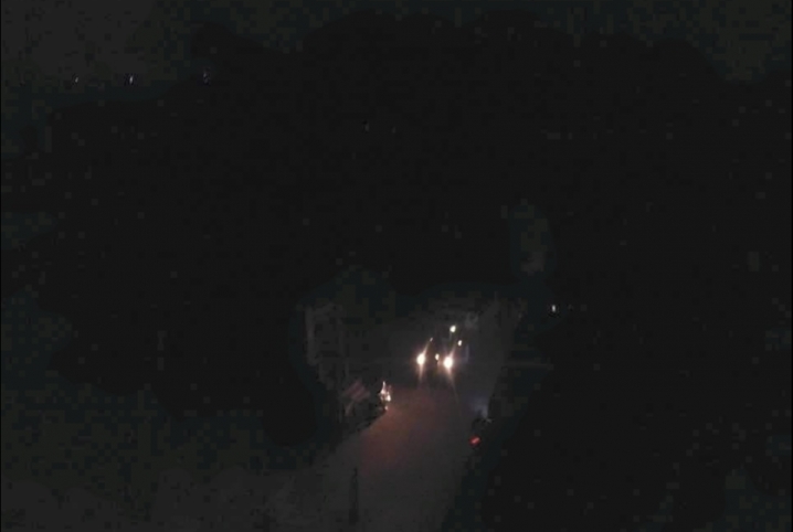  أهالي مشتول السوق يعانون من انقطاع الكهرباء يوميا