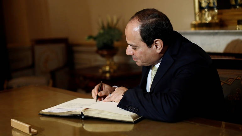  “قبل ما يخربها”.. السيسي يسلب ثروات المصريين لصالح أجانب