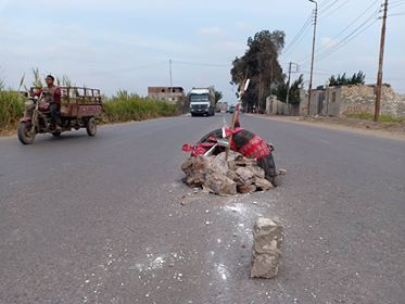  بعد وفاة شاب أمس.. غضب بين أهالي أبوكبير بسبب طريق “عبده نصر”