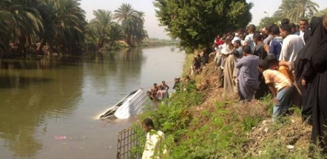  3 مصابين إثر انقلاب سيارة في ترعة بأبوكبير