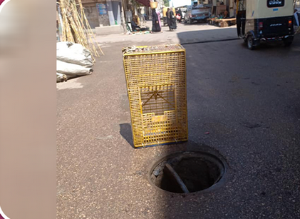  بالوعة صرف صحي بأبوكبير تثير غضب المواطنين