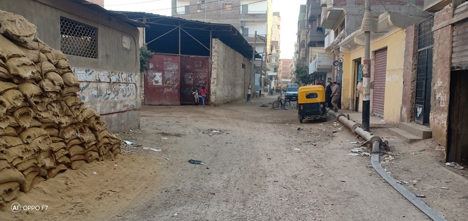  أبوكبير.. شكاوى من إغلاق شارع “المرور” منذ عام وإهدار المال العام