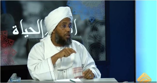  داعية سوادني بعد لقاء “البرهان ونتنياهو”: خيانة لله وللرسول