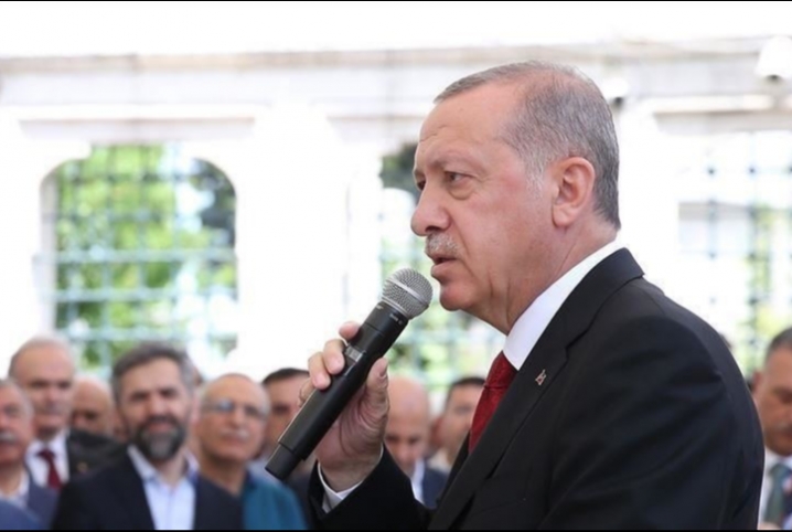  أردوغان يؤكد عبور 18 ألف مهاجر إلى أوروبا