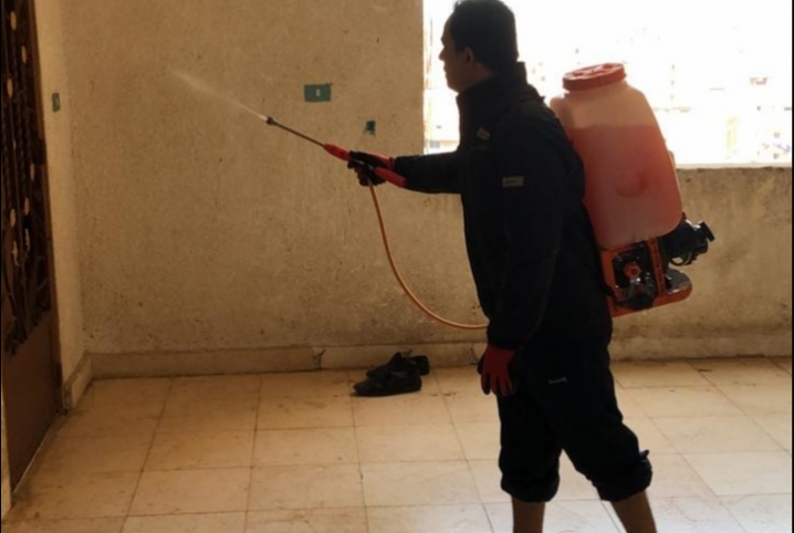 شباب أبوكبير وكفر صقر يعقمون المنازل ضد “كورونا”