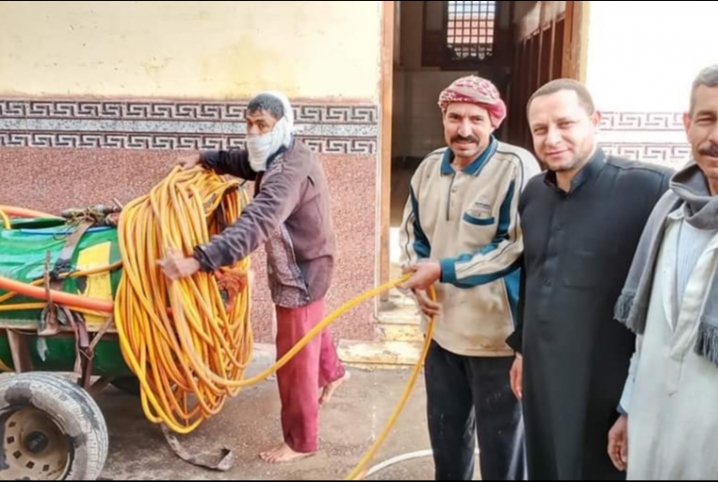  بالصور.. شباب أبوكبير ينظمون حملة لتطهير الشوارع والمساجد
