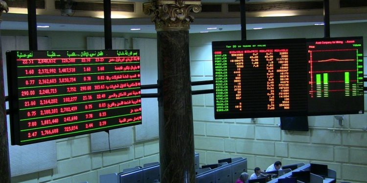  تراجع بـ4 مليارات جنيه.. مؤشر البورصة يختتم تعاملات الأسبوع بتراجع بنسبة 1.81%
