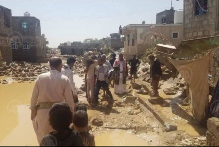  مصرع طفلة وإصابة 3 جراء سيول شمالي اليمن