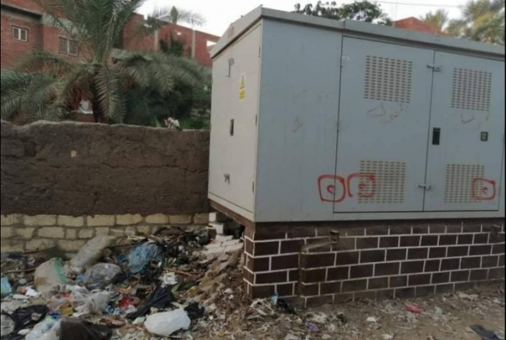  محول كهربائي مكشوف بالقرين يهدد حياة المواطنين