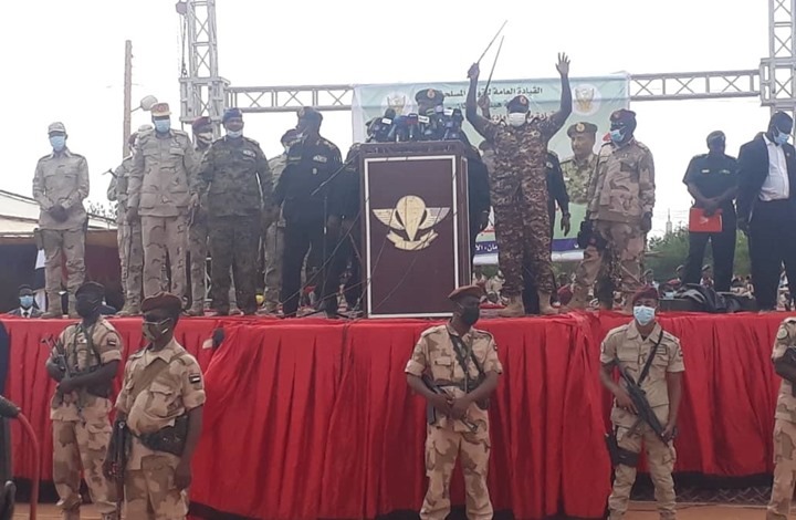  البرهان: لن نفرط في شبر وسنرفع علم السودان بحلايب وشلاتين