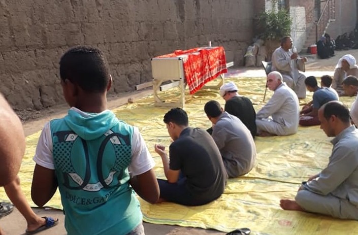  أهالي الغنيمية بأبوكبير يطالبون بفتح مسجد القرية لصلاة الجنائز