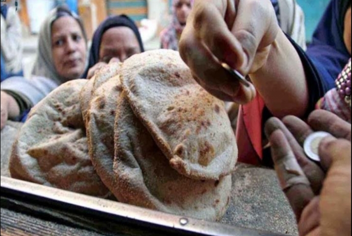“كارنيجي”: بيزنس الجيش دفع 10 ملايين مصري نحو خط الفقر
