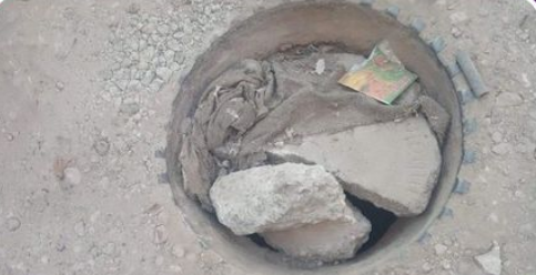  أهالي شارع مدرسة الثانوية العسكرية بأبوكبير يطالبون بتغطية بلاعة صرف