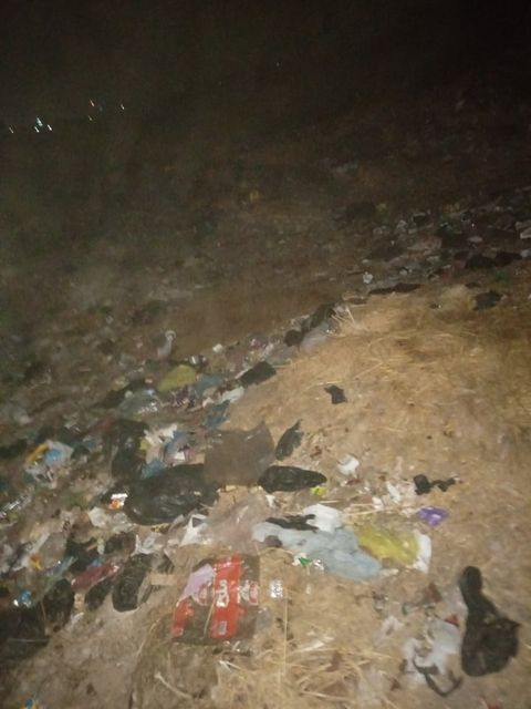  غضب واستياء بقرية “هربيط” بسبب تراكم أكوام القمامة