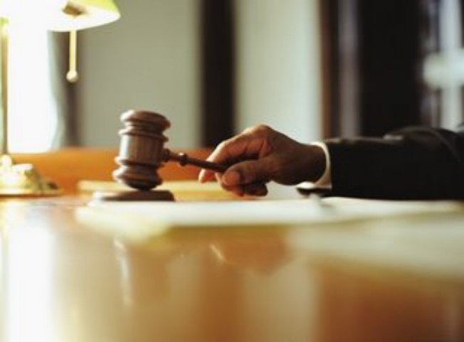  أحكام جائرة بحق 3 معتقلين وتأجيل محاكمة 7 آخرين بأولاد صقر