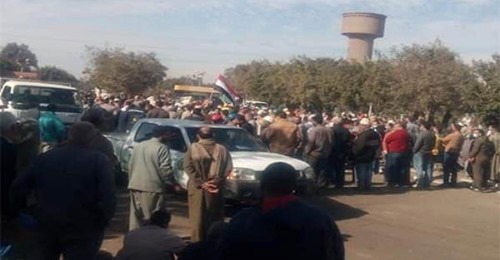  للمطالبة بوقف التصفية.. اعتصام “الحديد والصلب” يدخل يومه الثالث