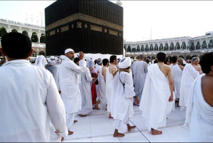  قرار تعليق العمرة يعمّق خسائر شركات السياحة المصرية