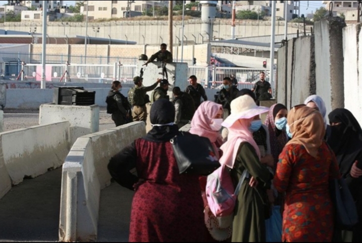  شرطة الاحتلال تمنع فلسطينيي الضفة من الوصول للمسجد الأقصى