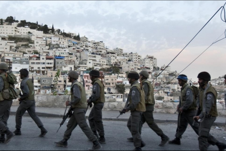  الاحتلال يحاصر حي البستان في القدس ويعتدي على أهالي حي سلوان