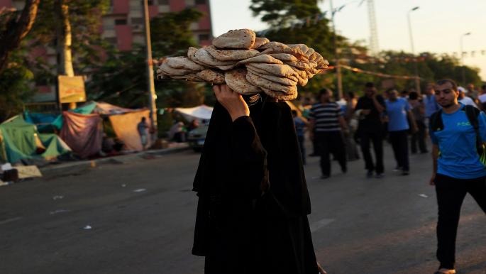  ممدوح الوالي: رفع سعر رغيف الخبز يكشف ما تخفيه حكومة الانقلاب