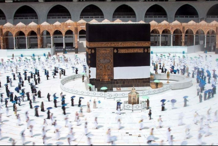  بينها مصر.. السعودية تمدد حظر العمرة على مواطني 13 دولة