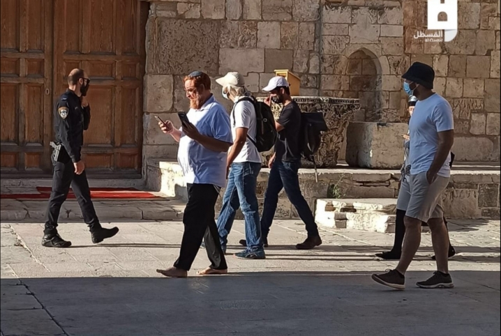  بقيادة حاخام متطرف.. مستوطنون يقتحمون الأقصى