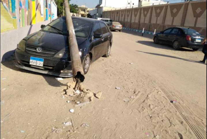  شكاوى من صدأ وسقوط أعمدة الإنارة بـ”حي أول” الزقازيق